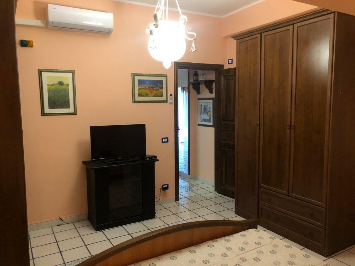 Chloe'S Apartment Acireale Zewnętrze zdjęcie