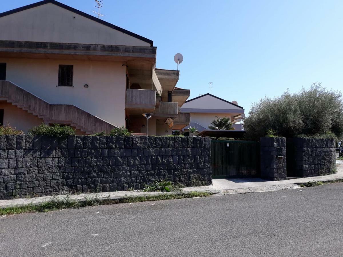 Chloe'S Apartment Acireale Zewnętrze zdjęcie